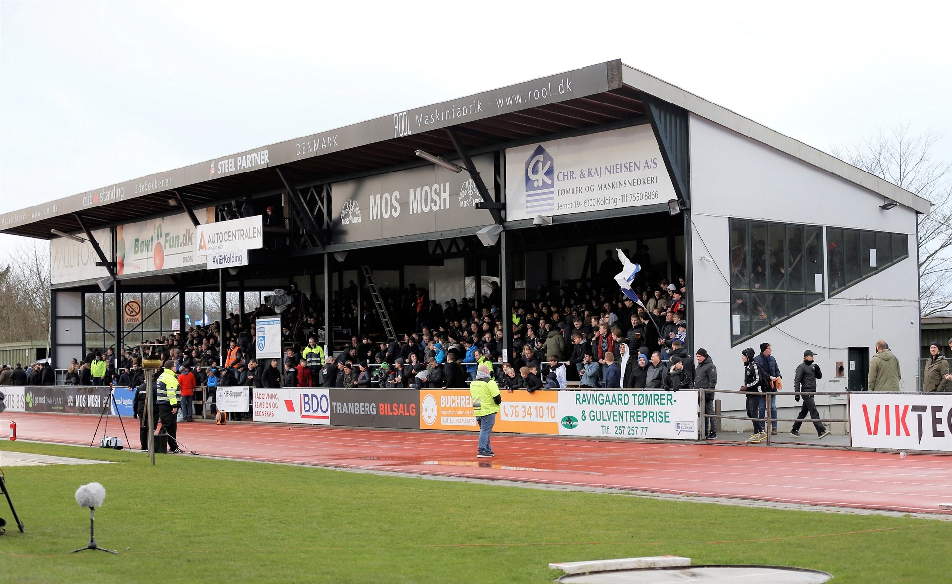 Kolding IF Fodboldsponsor Ravngaard Tømrer & Gulventreprise